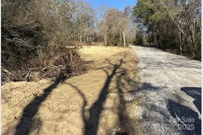 5482 Old Winnsboro Road, Great Falls, SC 29055 - Photo 6