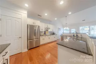 8127 Oratorio Pl, Charlotte, NC 28270 - Photo 18