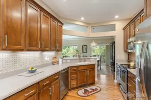 31 Headwater Dr, Hendersonville, NC 28739 - Photo 16