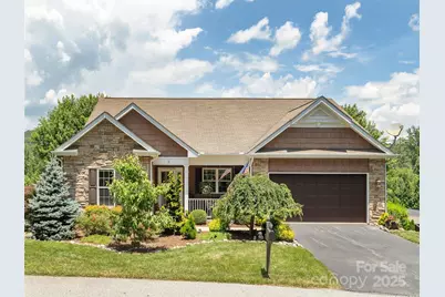 31 Headwater Drive, Hendersonville, NC 28739 - Photo 2