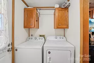 204 Cranbrook Cir, Hendersonville, NC 28792 - Photo 28