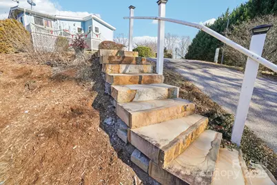 204 Cranbrook Circle, Hendersonville, NC 28792 - Photo 8