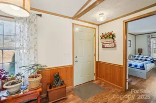 204 Cranbrook Cir, Hendersonville, NC 28792 - Photo 10