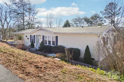 204 Cranbrook Circle, Hendersonville, NC 28792 - Photo 4