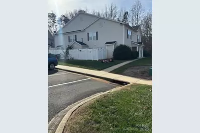 9510 Littleleaf Drive, Charlotte, NC 28215 - Photo 2