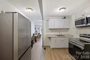 40 Country Bear Ln, Flat Rock, NC 28731 - Photo 26