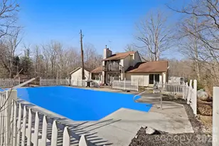 40 Country Bear Ln, Flat Rock, NC 28731 - Photo 38