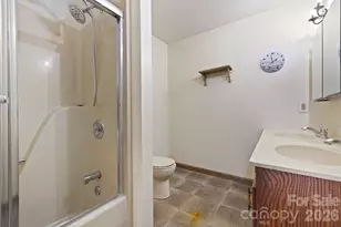 40 Country Bear Ln, Flat Rock, NC 28731 - Photo 22