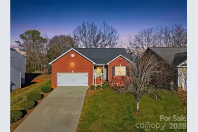 1636 Mayfair Drive, Conover, NC 28613 - Photo 2