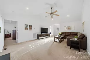 1636 Mayfair Dr, Conover, NC 28613 - Photo 16