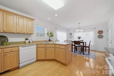 1636 Mayfair Drive, Conover, NC 28613 - Photo 12