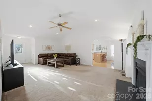 1636 Mayfair Dr, Conover, NC 28613 - Photo 6