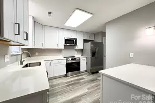 1731 Teddington Dr, Charlotte, NC 28214 - Photo 4