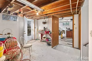 35 Smith Rdg Dr, Asheville, NC 28803 - Photo 22