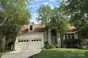 9132 E Orchard Ln, Charlotte, NC 28210 - Photo 2