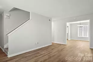 1905 Mereview Ct, Charlotte, NC 28210 - Photo 2