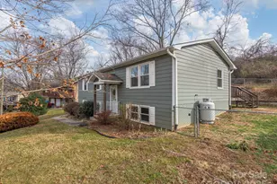 10 Village Park Dr, Weaverville, NC 28787 - Photo 26