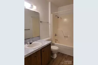 728 10th Street Boulevard NW, Hickory, NC 28601 - Photo 8