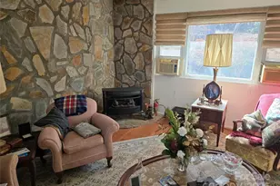 211 Holly Mountain Ln, Fletcher, NC 28732 - Photo 4