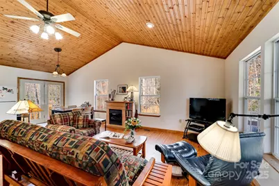 33 E H Bailey Road, Bryson City, NC 28713 - Photo 8