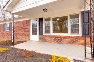 3002 Denwood Dr, Claremont, NC 28610 - Photo 2