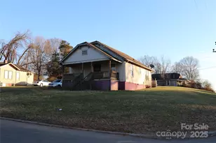 2028 Kennedy Dr, Statesville, NC 28677 - Photo 12