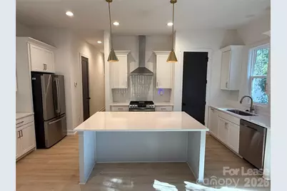 612 Ambassador Street, Charlotte, NC 28208 - Photo 2