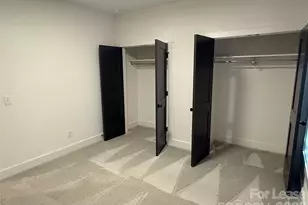 612 Ambassador St, Charlotte, NC 28208 - Photo 8