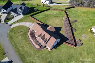 37 Alaskan Dr, Leicester, NC 28748 - Photo 2