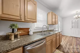 8215 Schooner Ln, Charlotte, NC 28270 - Photo 14