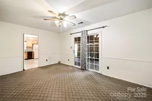 5509 Viewmont Dr, Charlotte, NC 28215 - Photo 8