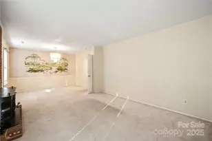 5509 Viewmont Dr, Charlotte, NC 28215 - Photo 6