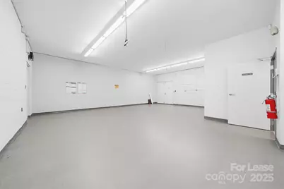 615 Main Avenue SW, Hickory, NC 28602 - Photo 18