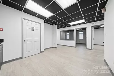 615 Main Avenue SW, Hickory, NC 28602 - Photo 14