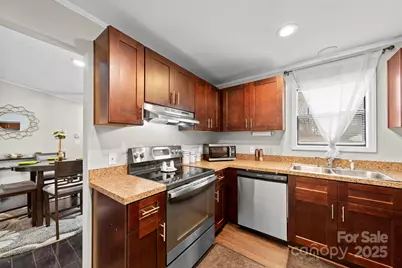 7804 Haverstraw Court, Charlotte, NC 28212 - Photo 10