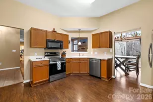 161 Bradford Glyn Dr, Mooresville, NC 28115 - Photo 6