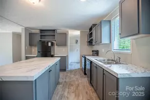 1451 Newfound Rd, Leicester, NC 28748 - Photo 16