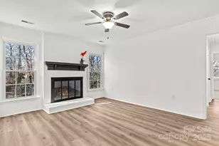 429 Sunnywood Ln, Charlotte, NC 28270 - Photo 16