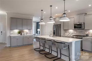 5819 Stewarts Lndg Rd, Charlotte, NC 28215 - Photo 4