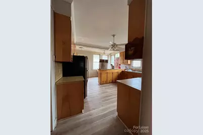 8209 Moores Chapel Road, Charlotte, NC 28214 - Photo 16