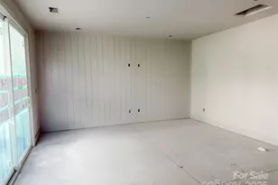 2418 Crestview Dr, Charlotte, NC 28216 - Photo 6