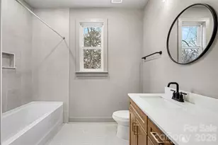 2418 Crestview Dr, Charlotte, NC 28216 - Photo 30