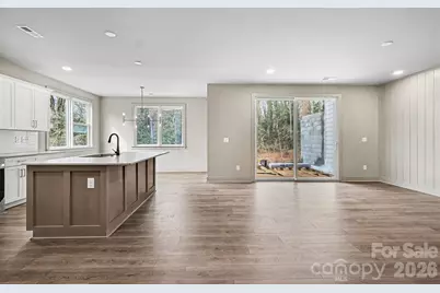 2418 Crestview Drive, Charlotte, NC 28216 - Photo 6