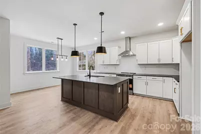 2416 Crestview Drive, Charlotte, NC 28216 - Photo 12