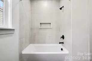 2416 Crestview Dr, Charlotte, NC 28216 - Photo 32