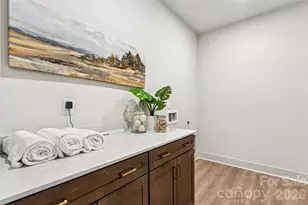 2416 Crestview Dr, Charlotte, NC 28216 - Photo 40