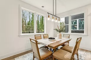 2416 Crestview Dr, Charlotte, NC 28216 - Photo 14