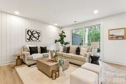 2408 Crestview Drive, Charlotte, NC 28216 - Photo 8