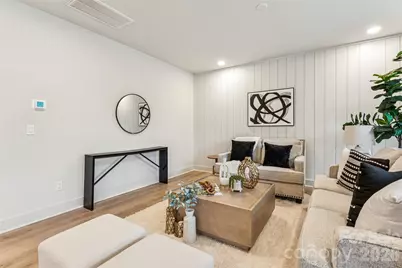 2408 Crestview Drive, Charlotte, NC 28216 - Photo 6