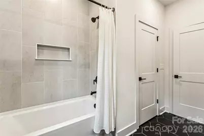 2408 Crestview Drive, Charlotte, NC 28216 - Photo 36